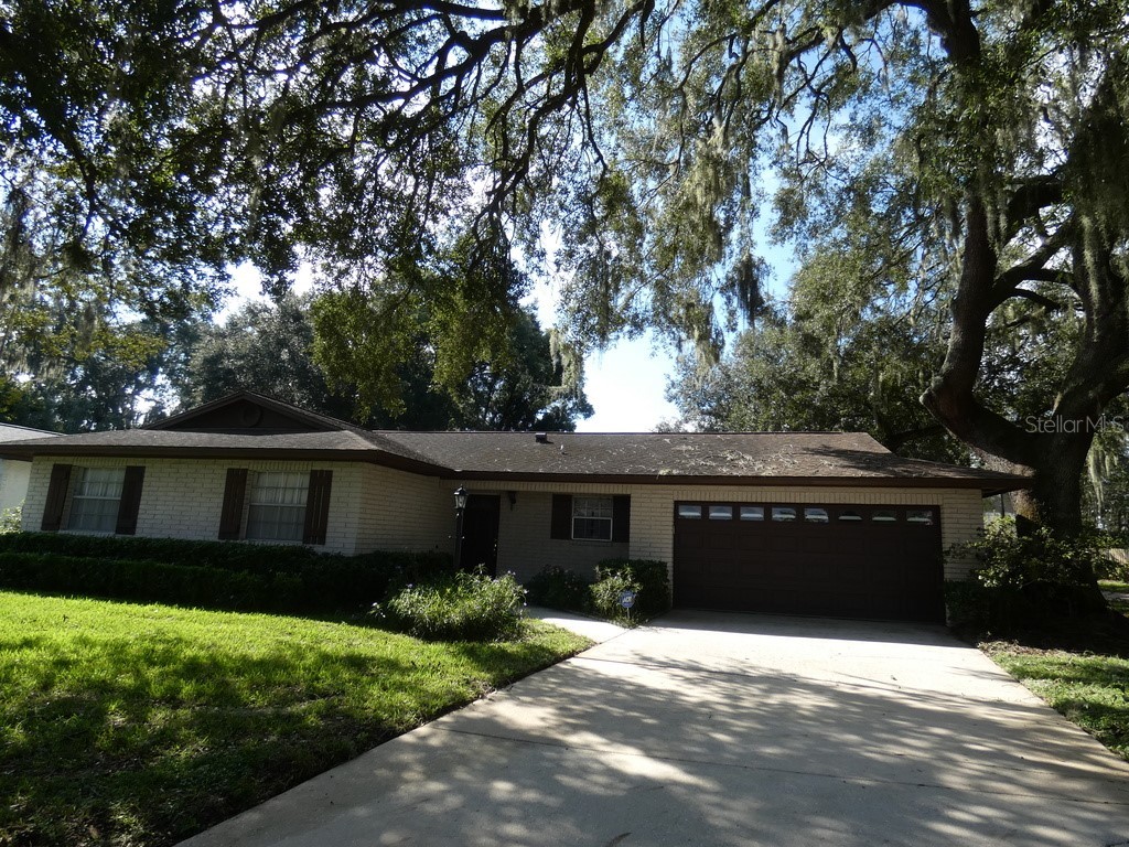 601 Rooks Road Seffner FL 33584 W7868706 image1