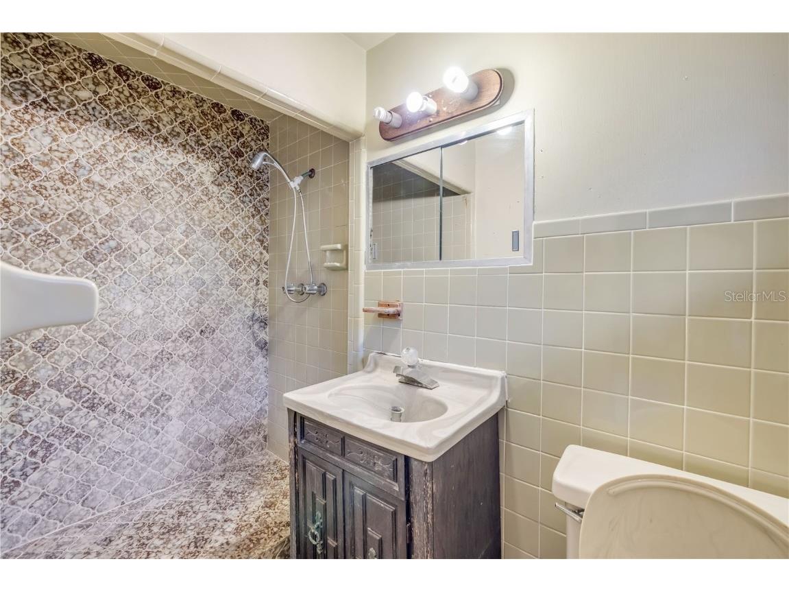 601 S Pine Street New Smyrna Beach FL 32169 NS1086488 image35