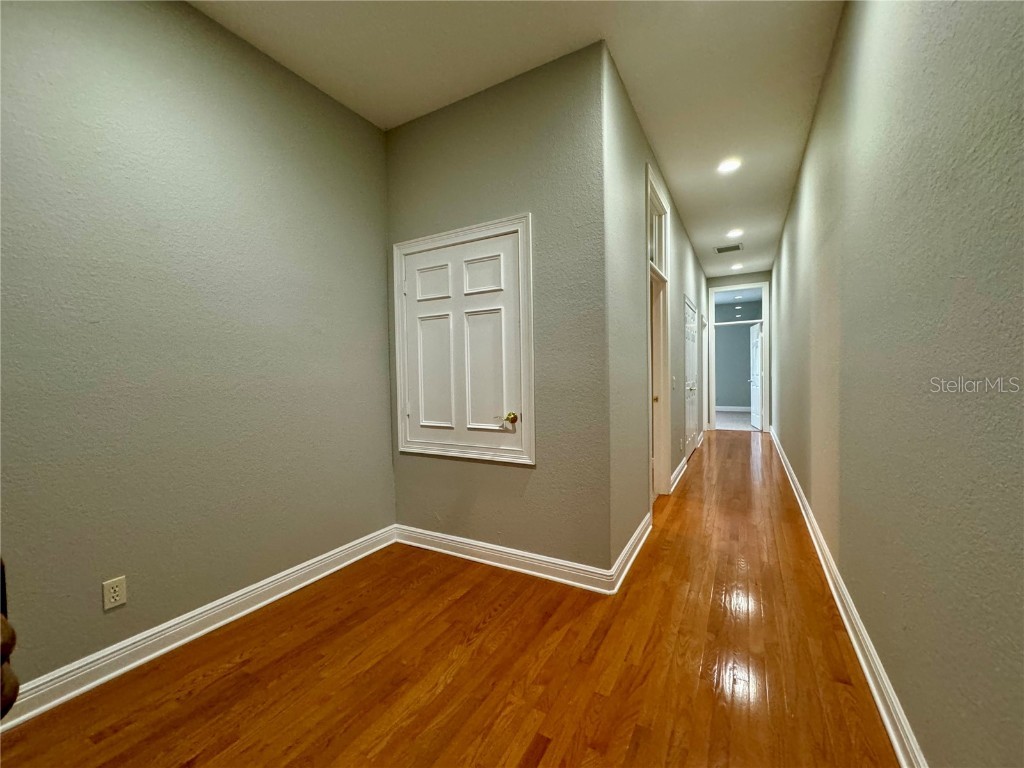 601 Saxony Boulevard Saint Petersburg FL 33716 TB8423760 image26