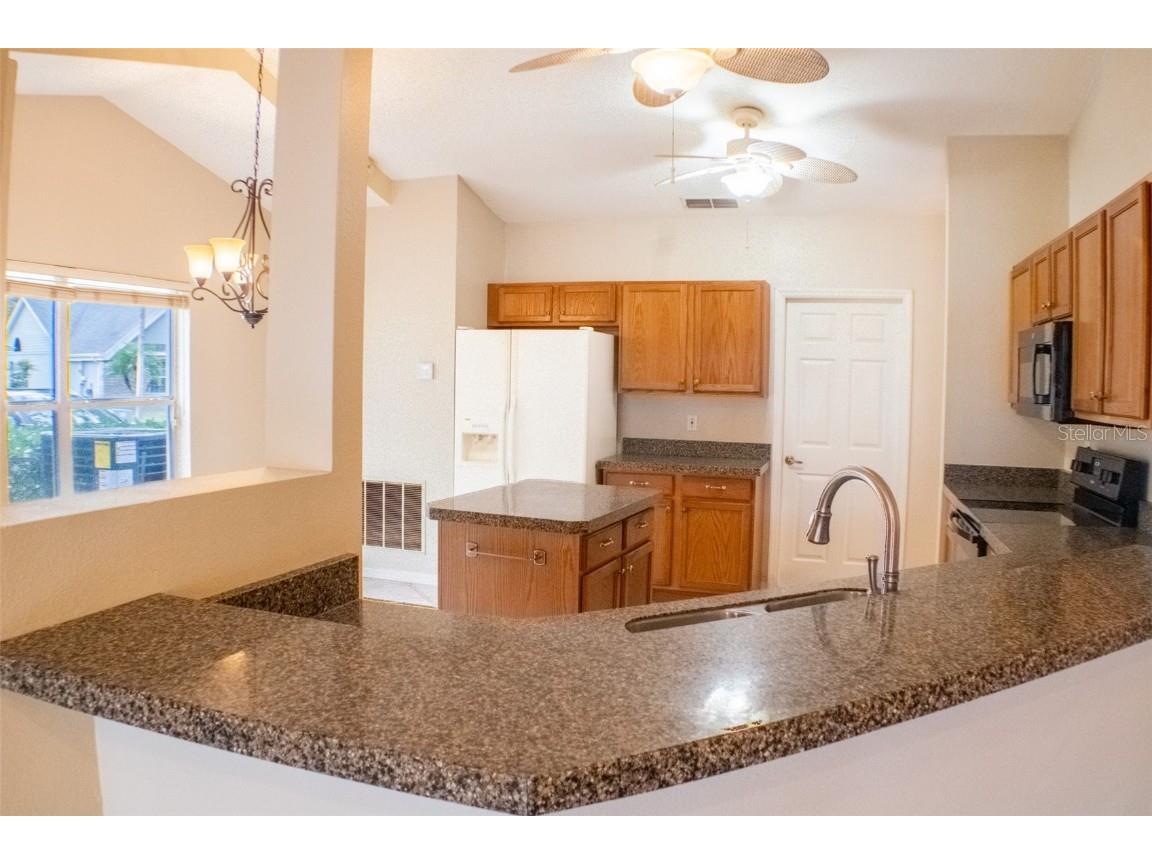 601 Shady Point Way Deland FL 32724 V4946144 image15