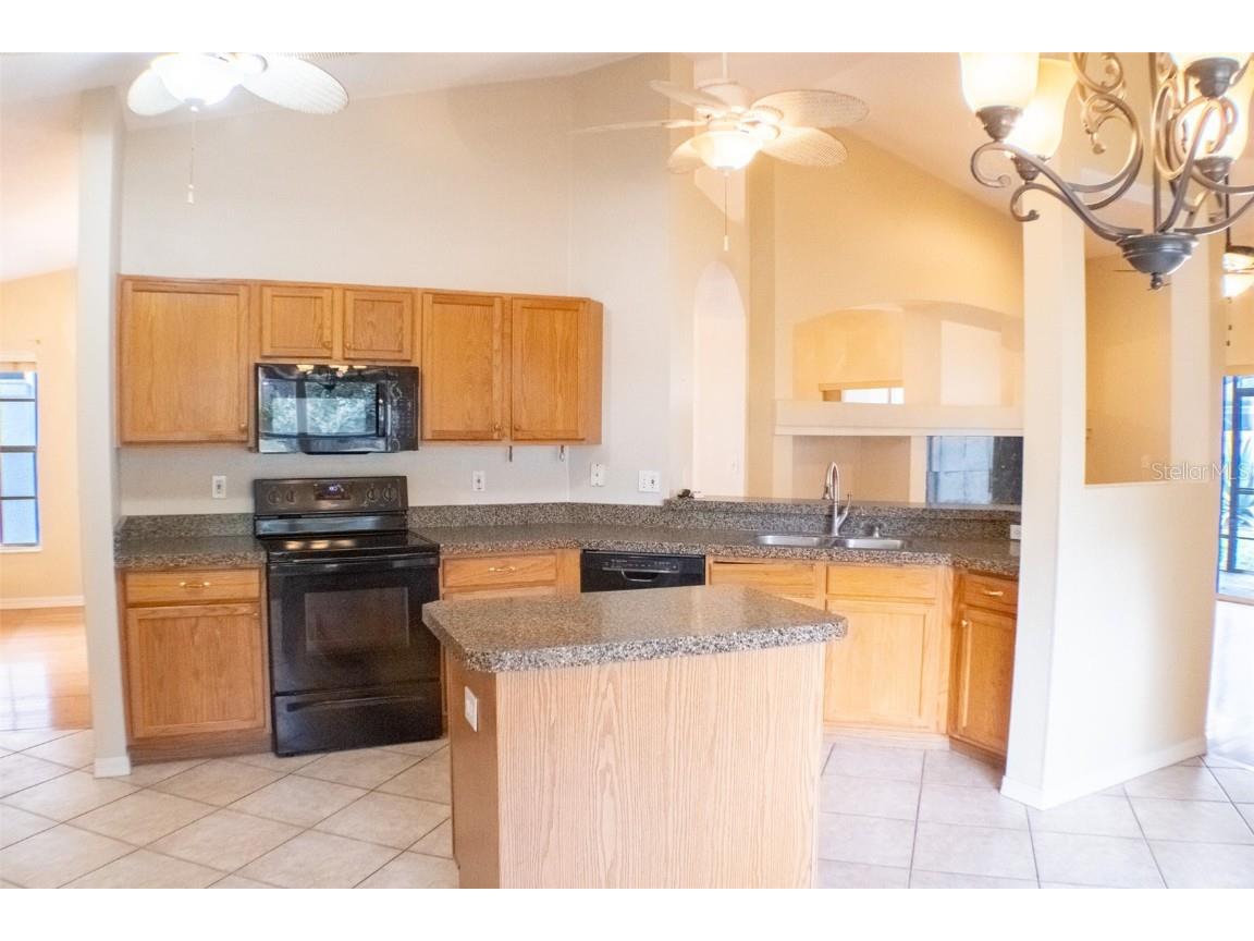 601 Shady Point Way Deland FL 32724 V4946144 image17