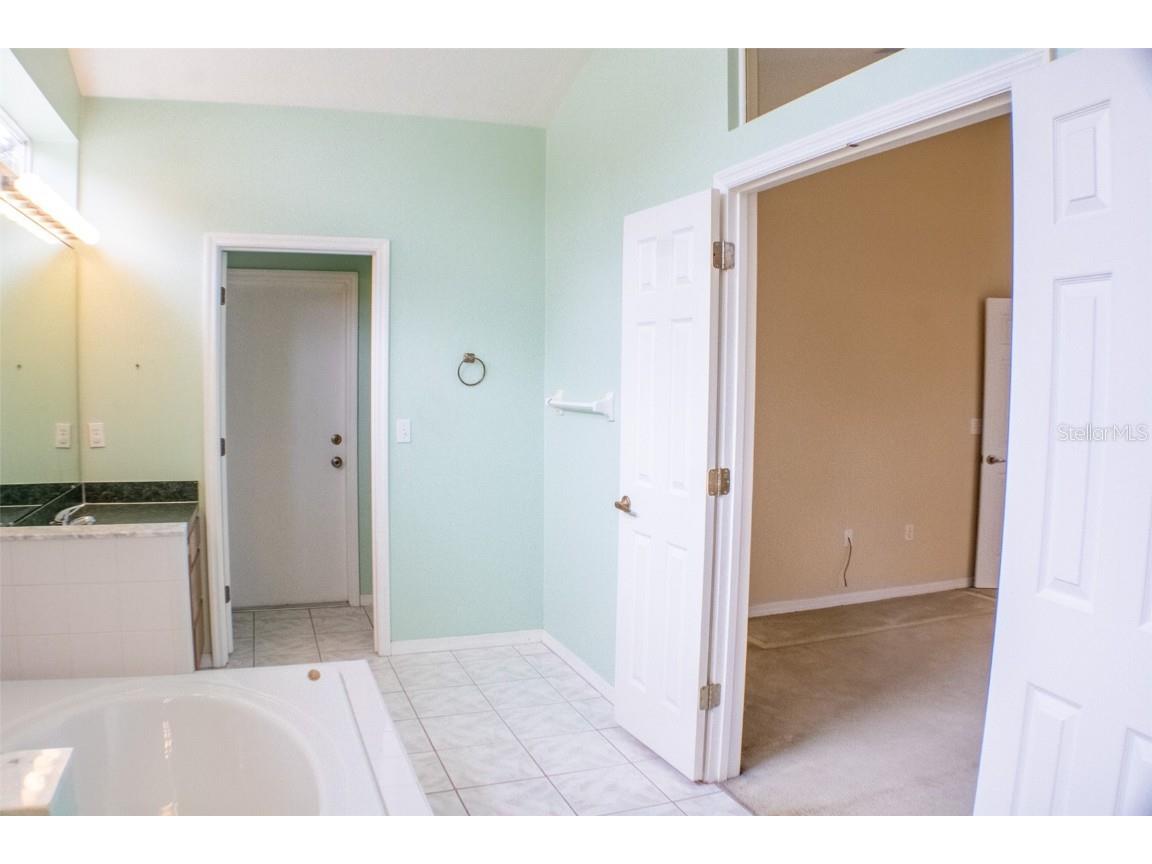 601 Shady Point Way Deland FL 32724 V4946144 image22