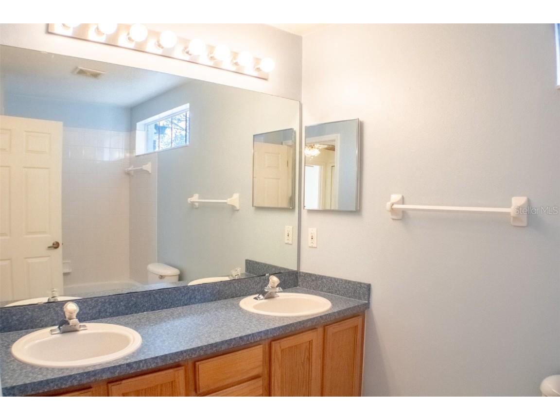 601 Shady Point Way Deland FL 32724 V4946144 image27