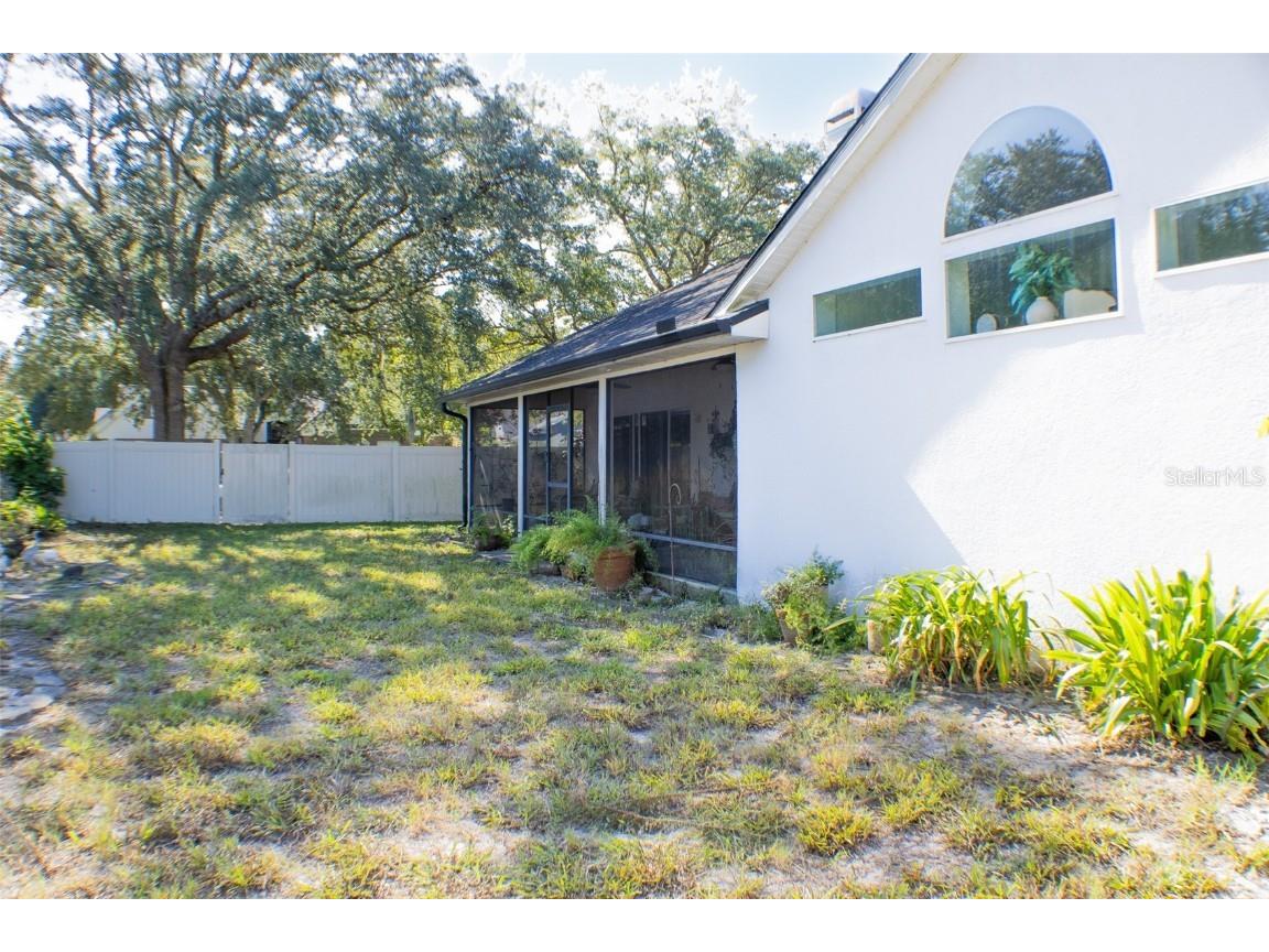 601 Shady Point Way Deland FL 32724 V4946144 image32