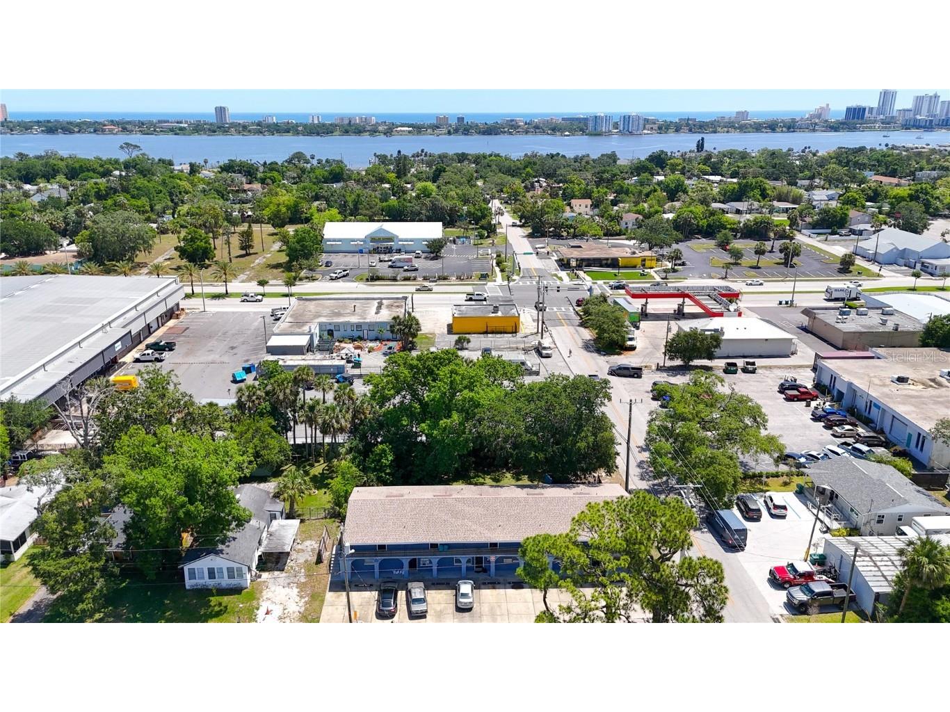 601 State Avenue Daytona Beach FL 32117 TB8396339 image3