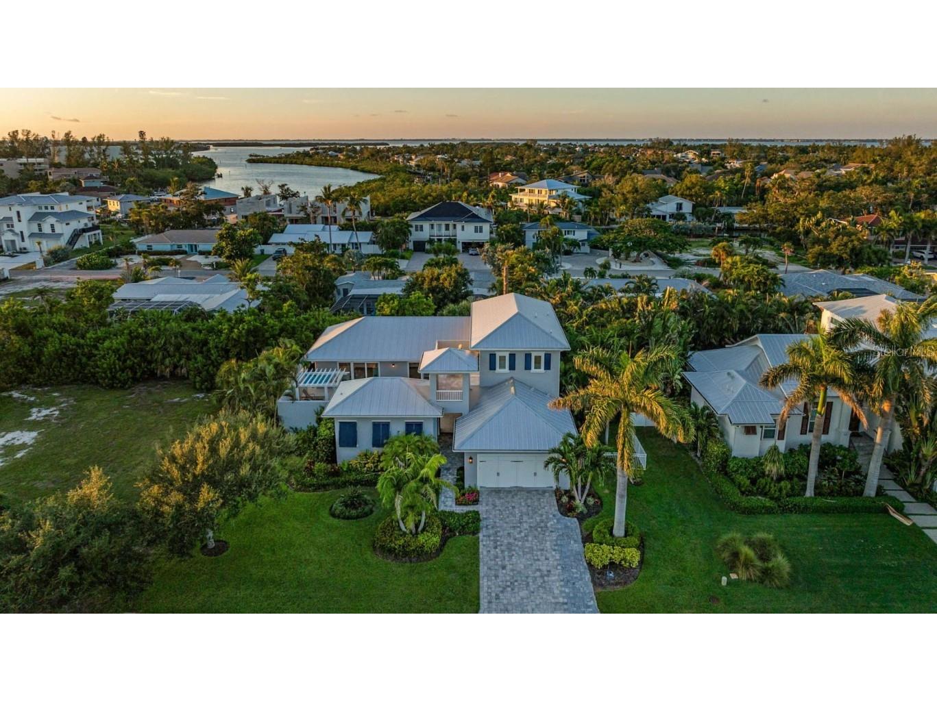 601 Triton Bend Longboat Key FL 34228 A4662504 image1