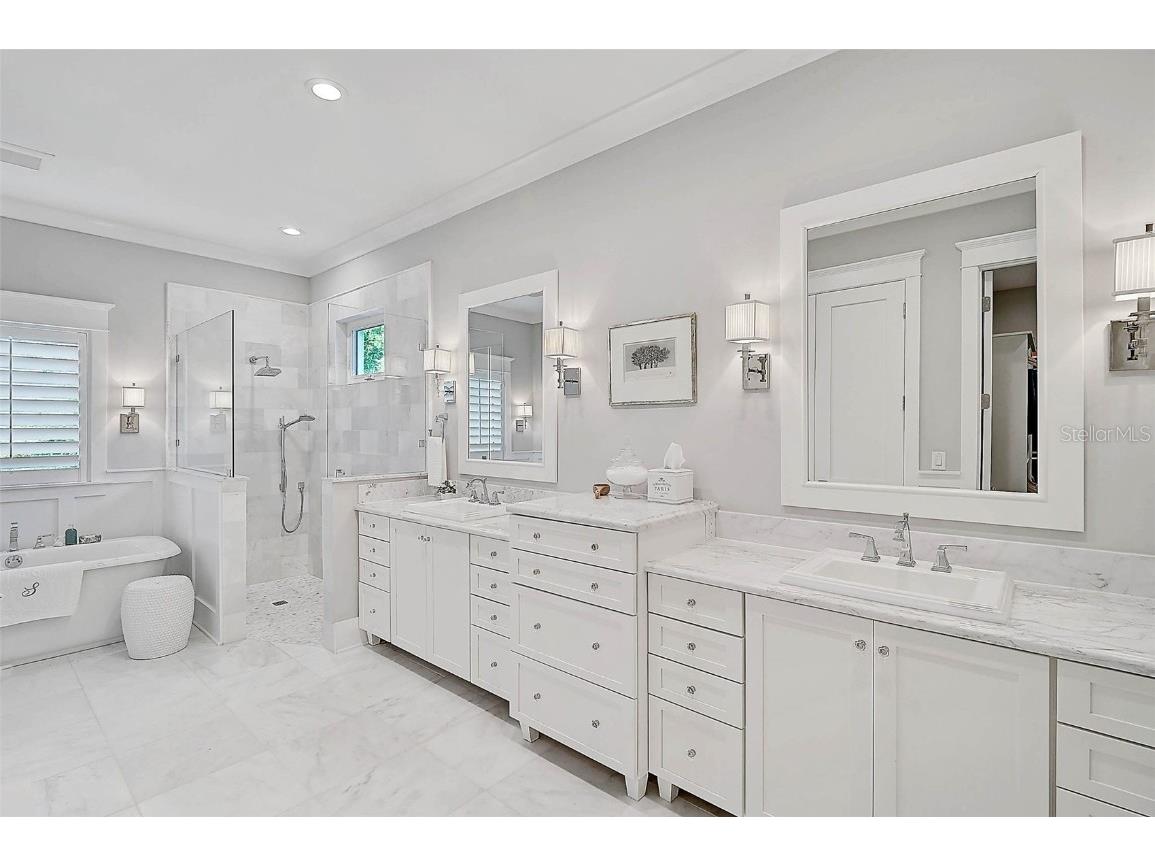 601 Triton Bend Longboat Key FL 34228 A4662504 image14