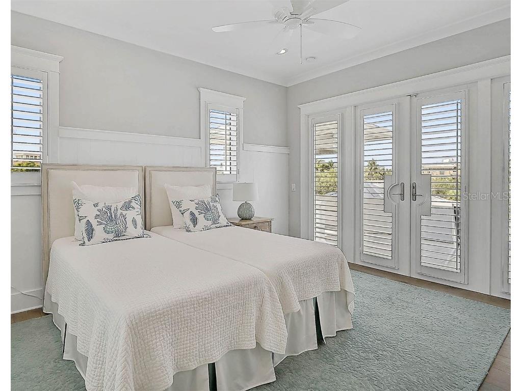 601 Triton Bend Longboat Key FL 34228 A4662504 image18