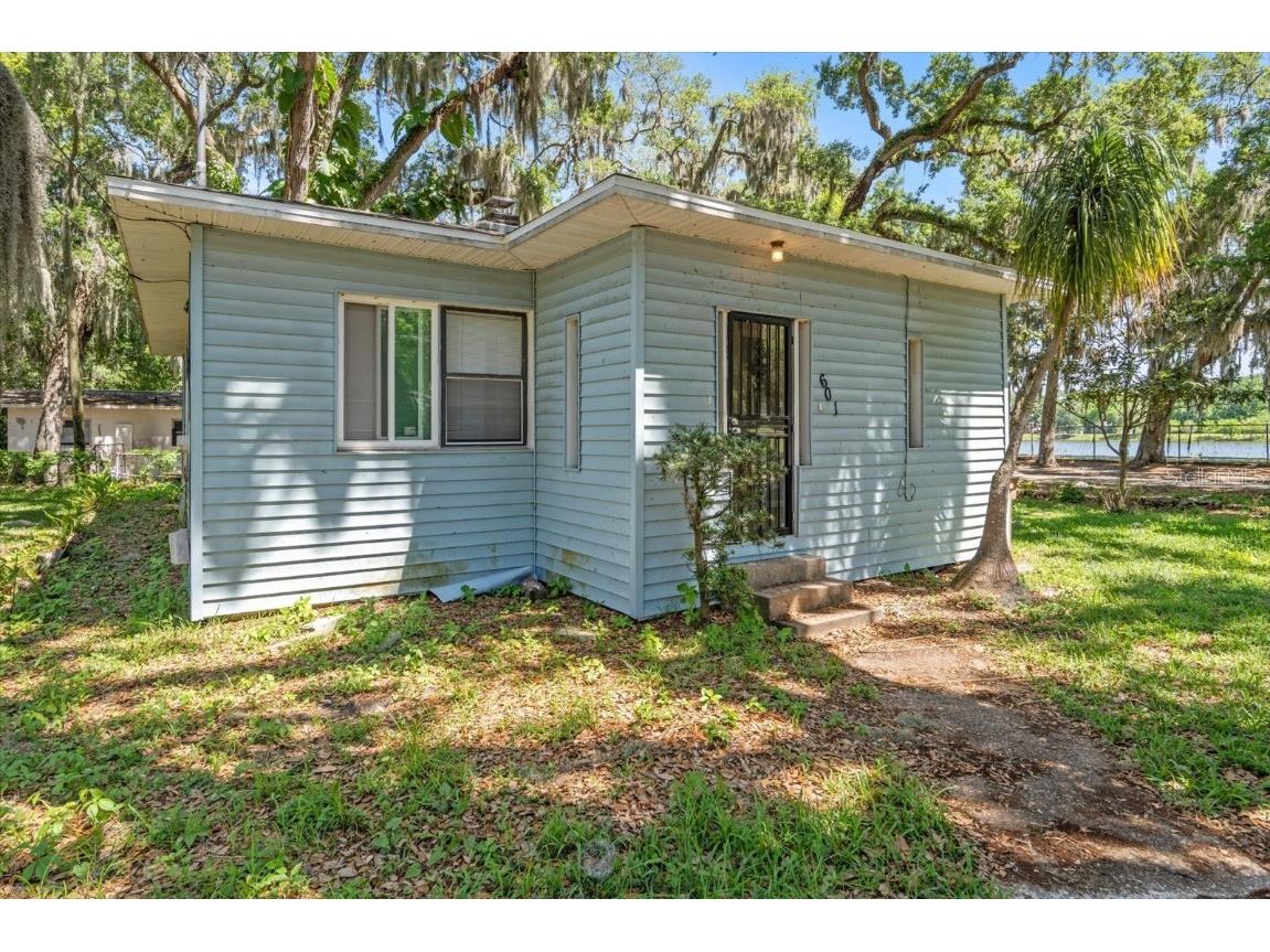 601 Vera Street Daytona Beach FL 32114 V4936113 image1