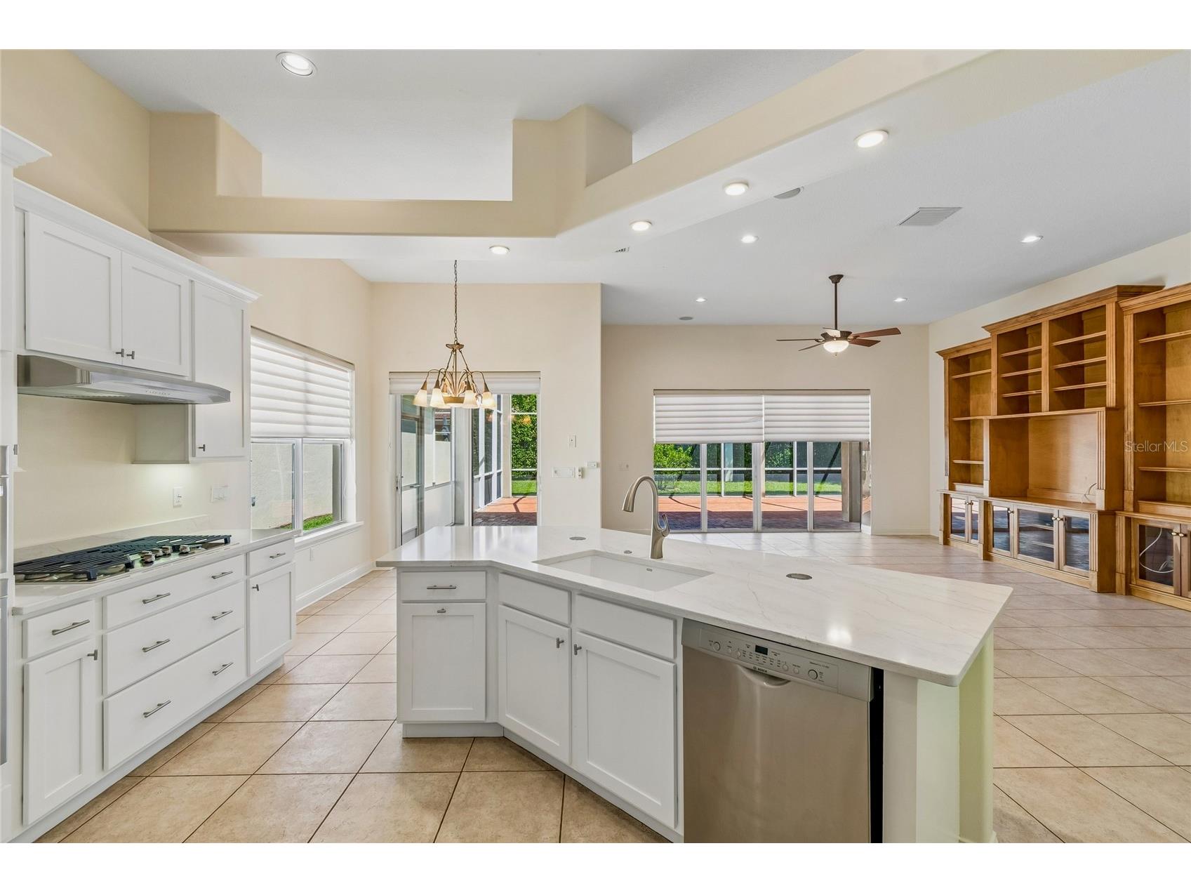 601 Viento De Avila Tampa FL 33613 TB8502713 image10