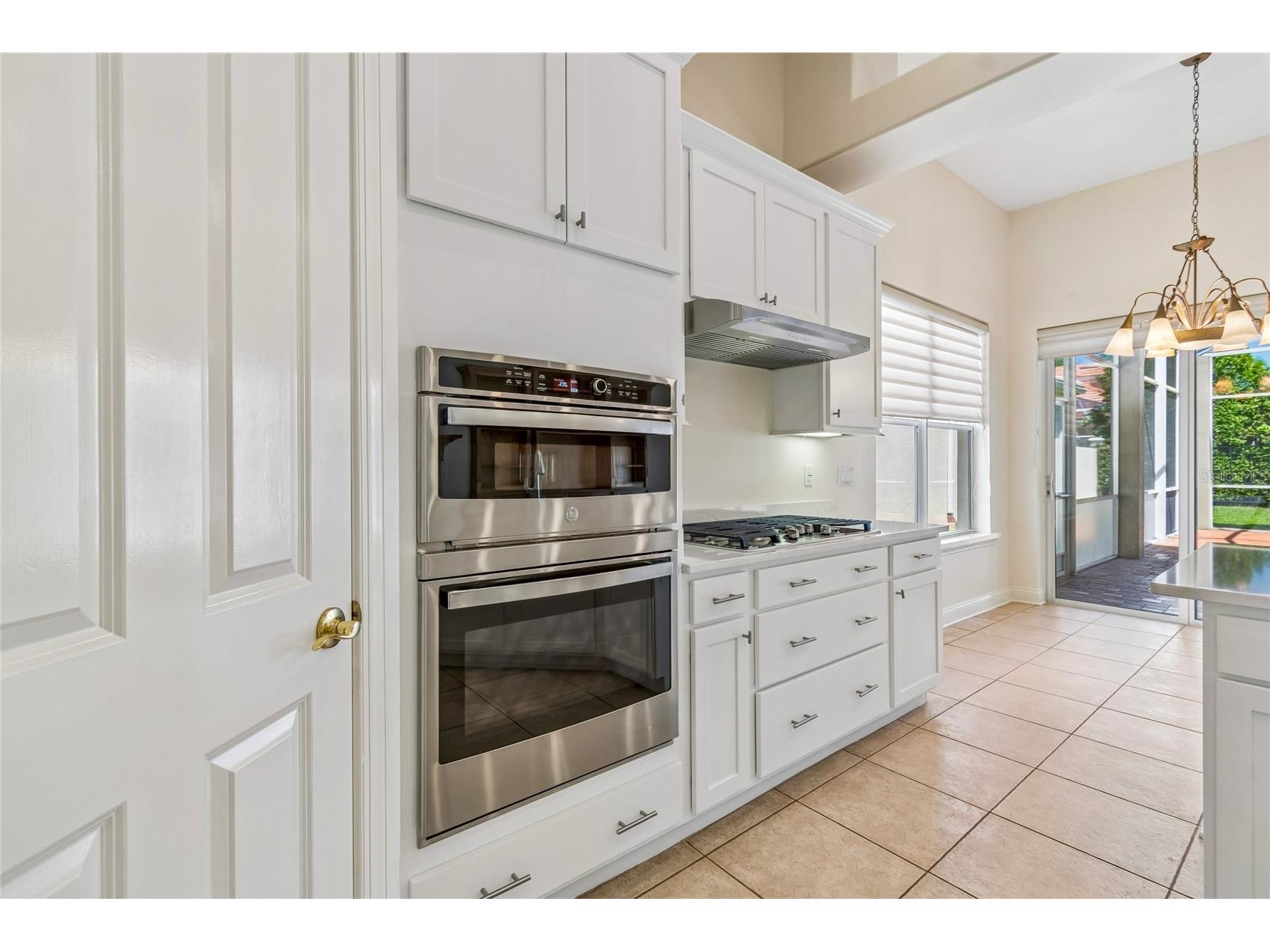 601 Viento De Avila Tampa FL 33613 TB8502713 image11