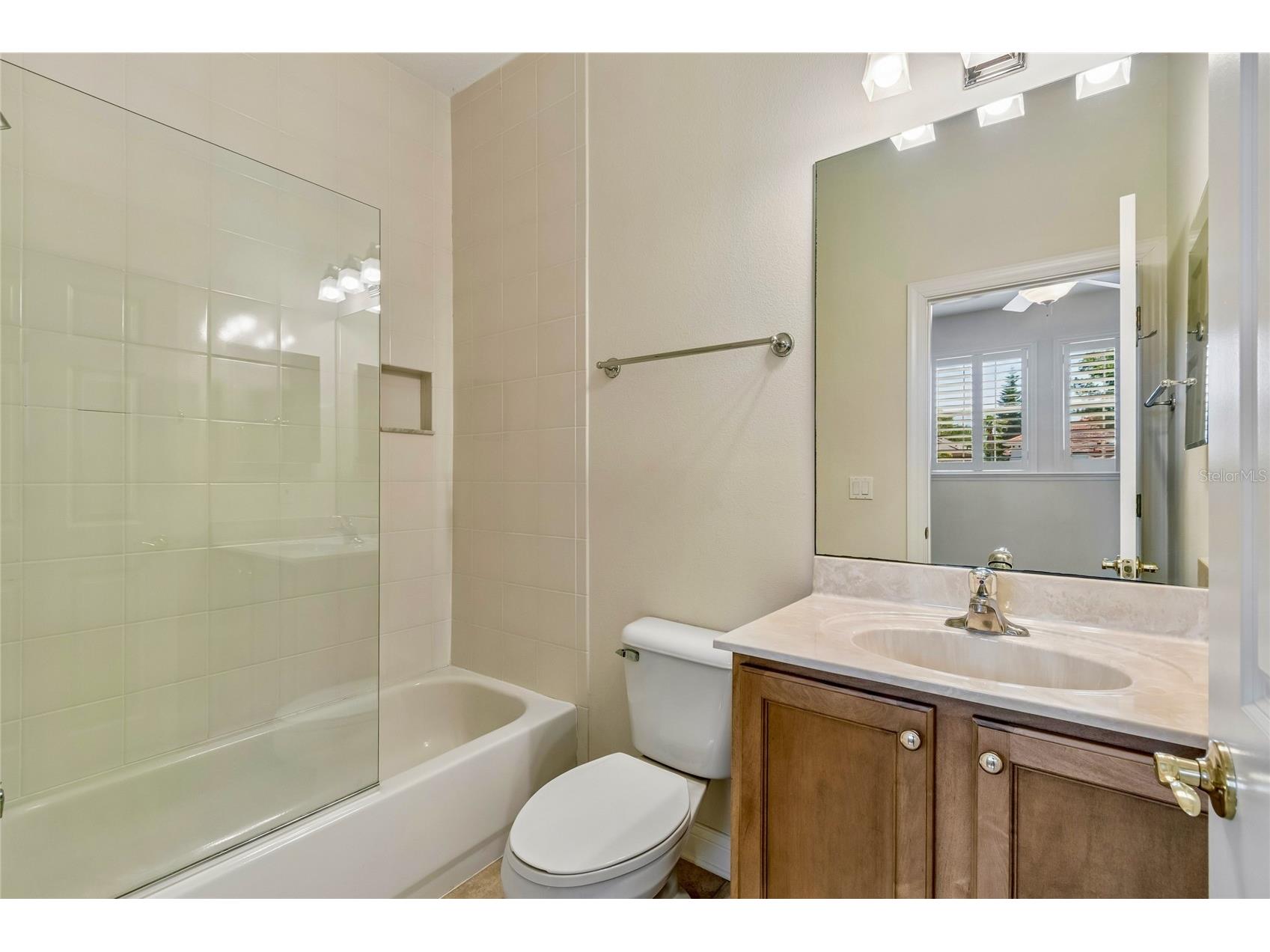 601 Viento De Avila Tampa FL 33613 TB8502713 image25