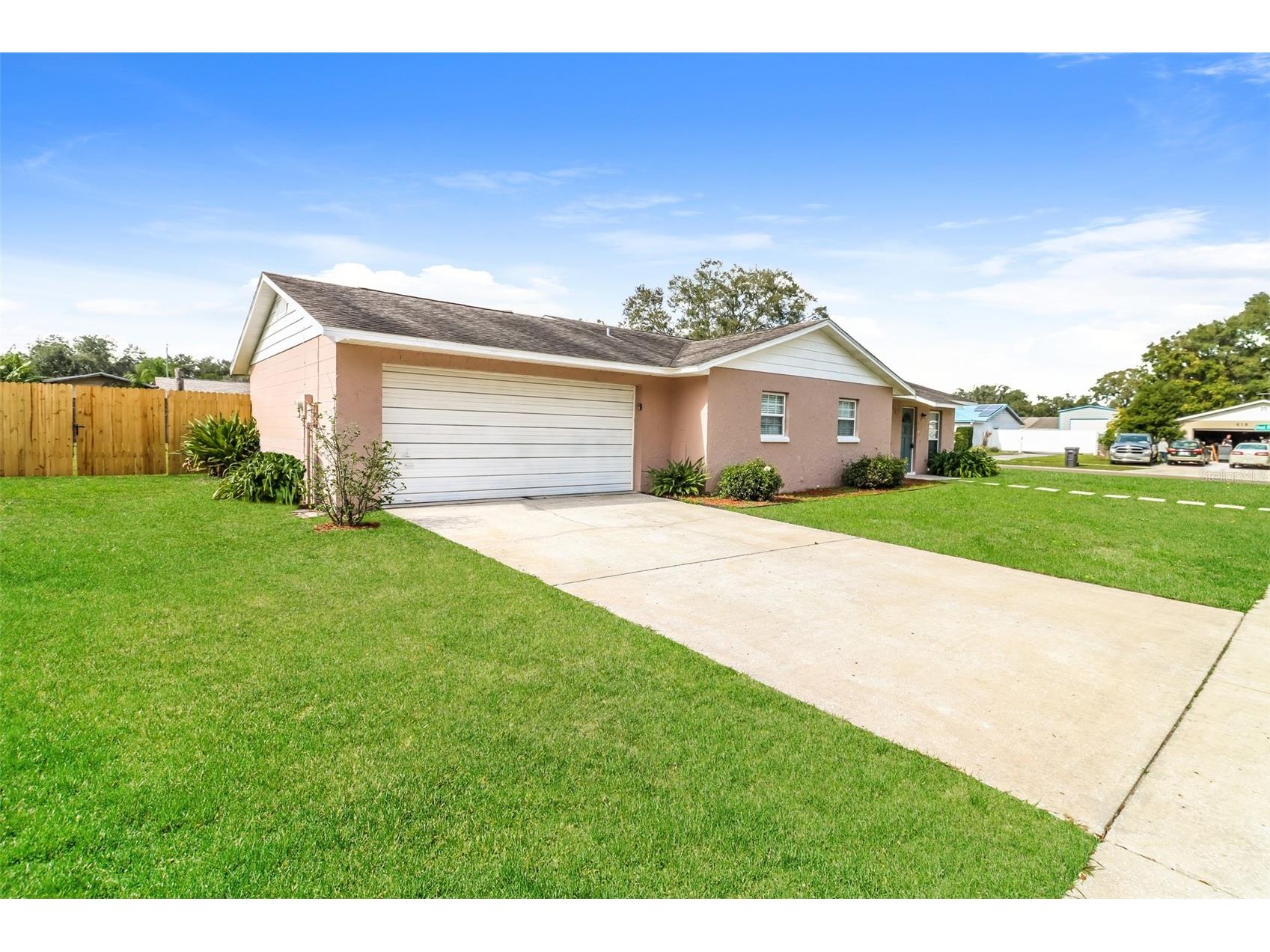 601 Wood Road Seffner FL 33584 C7521594 image1