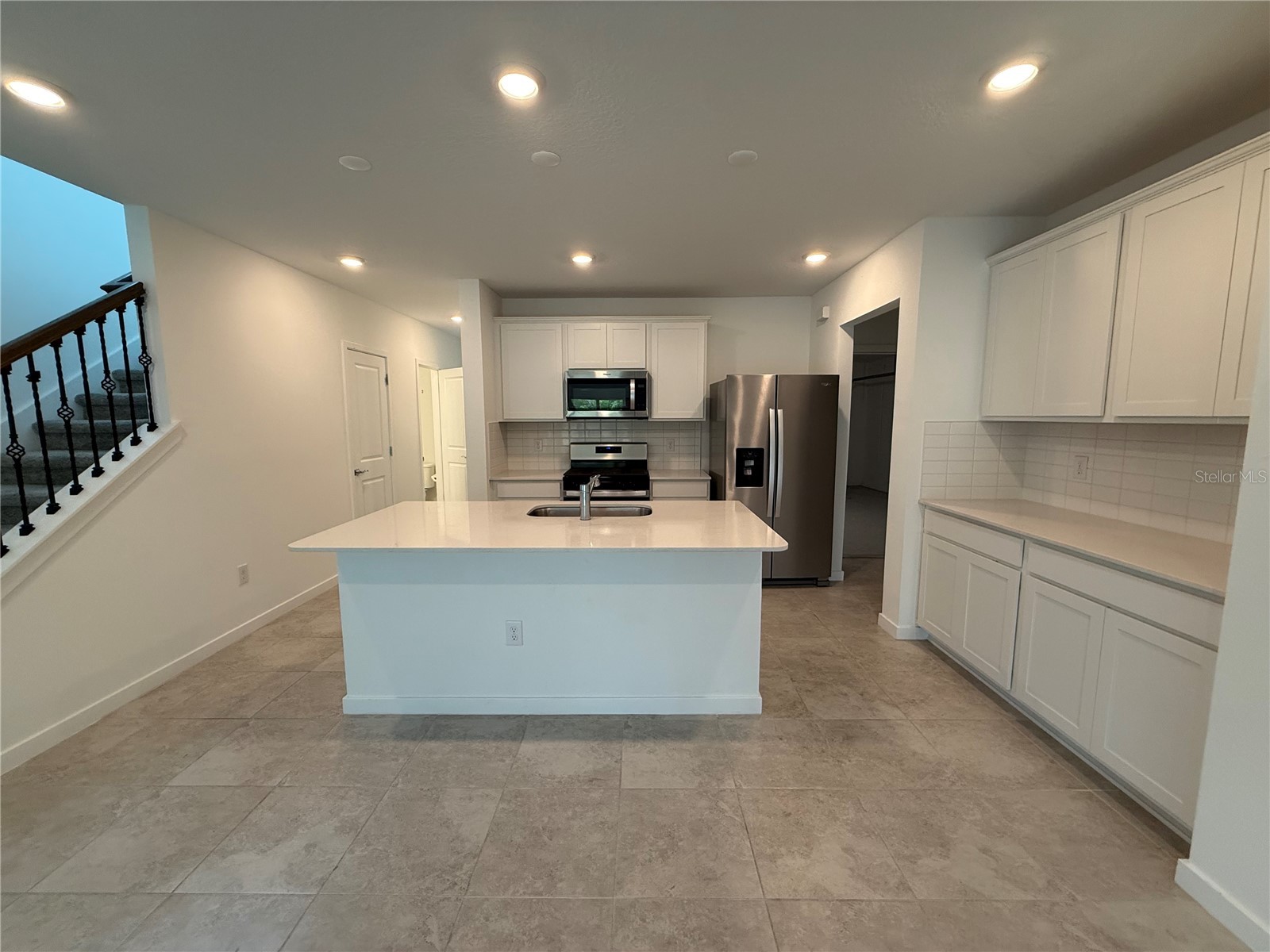 6010 Hidden Branch Drive Apollo Beach FL 33572 TB8483750 image2