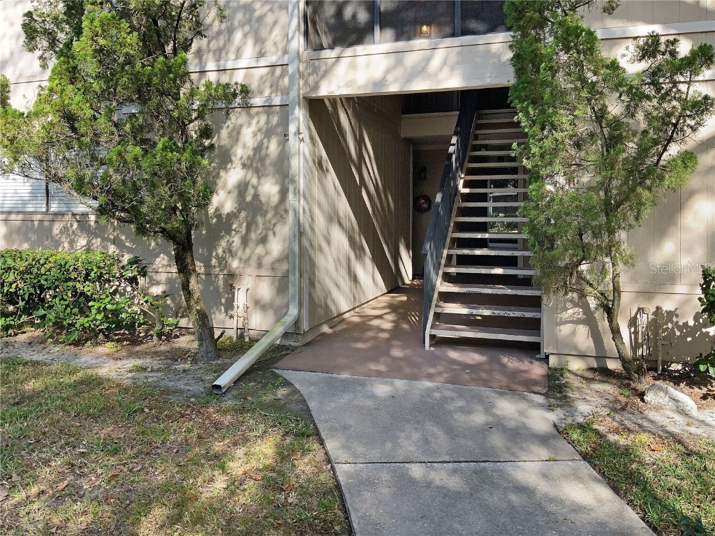 6010 Laketree Lane #J Temple Terrace FL 33617 O6078152 image1