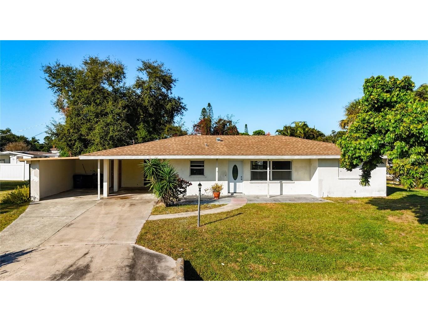 6010 Nutmeg Avenue Sarasota FL 34231 A4672372 image1