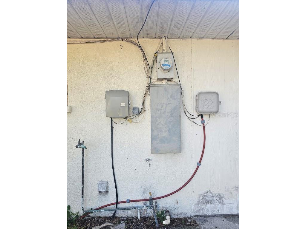 6010 Nutmeg Avenue Sarasota FL 34231 A4672372 image65