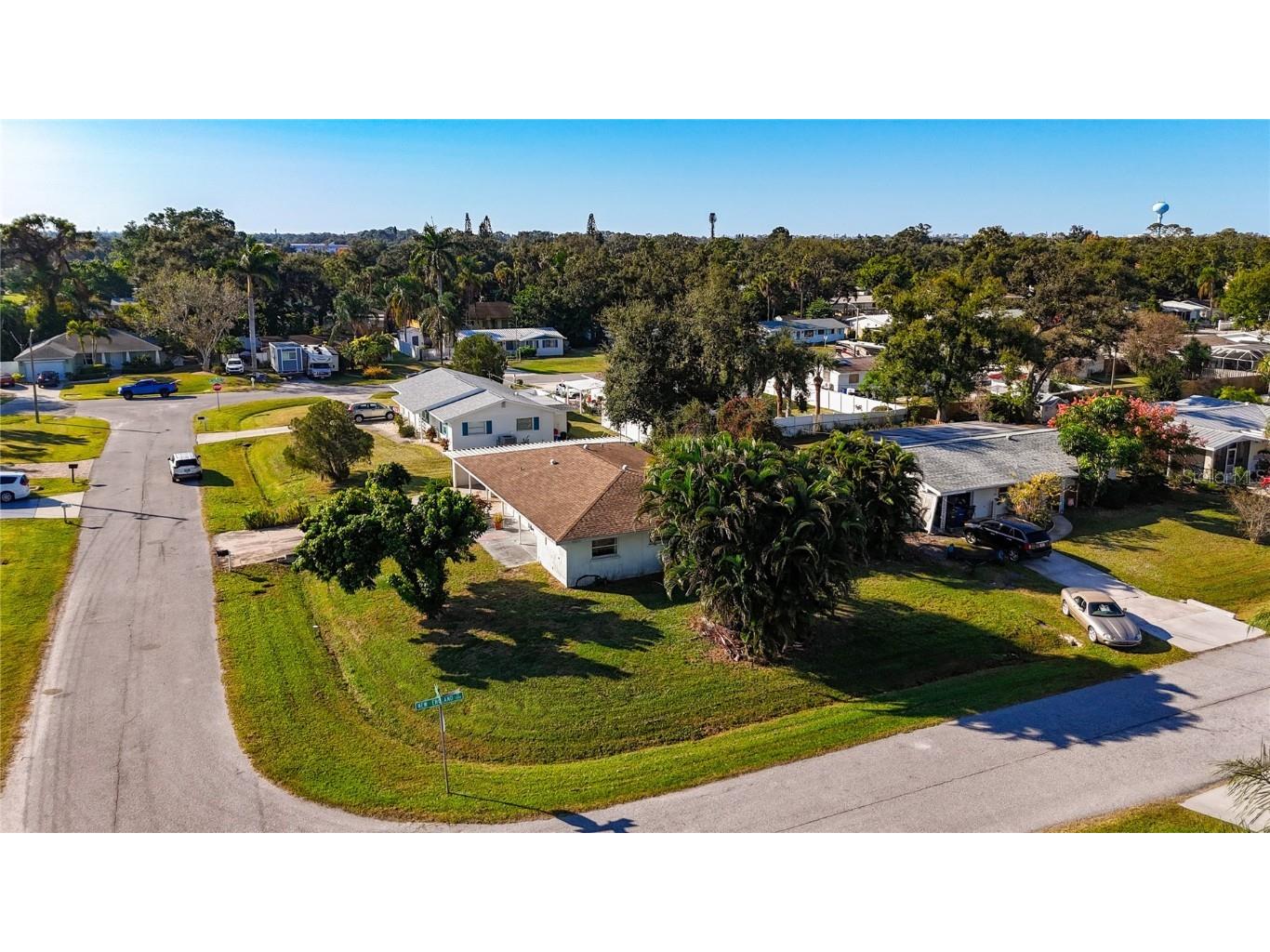 6010 Nutmeg Avenue Sarasota FL 34231 A4672372 image9