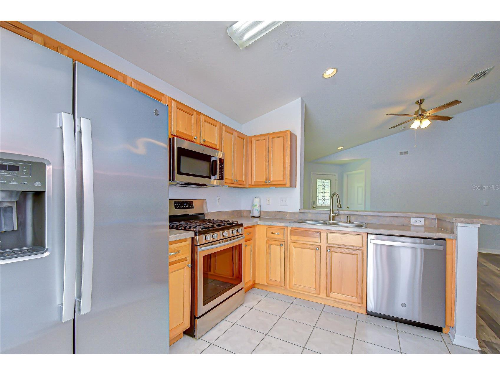 6010 Skylarkcrest Drive Lithia FL 33547 TB8526121 image10