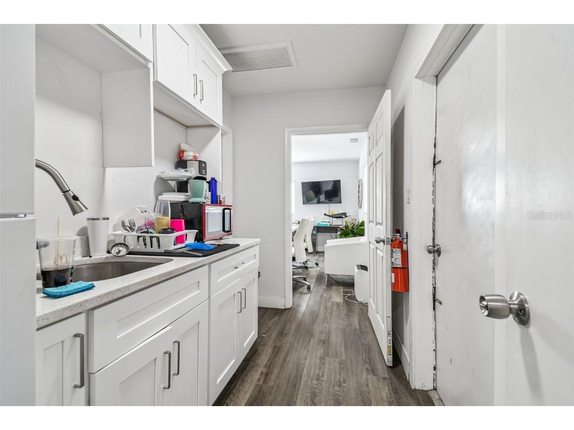 6010 Wall Street Port Richey FL 34668 TB8450118 image36