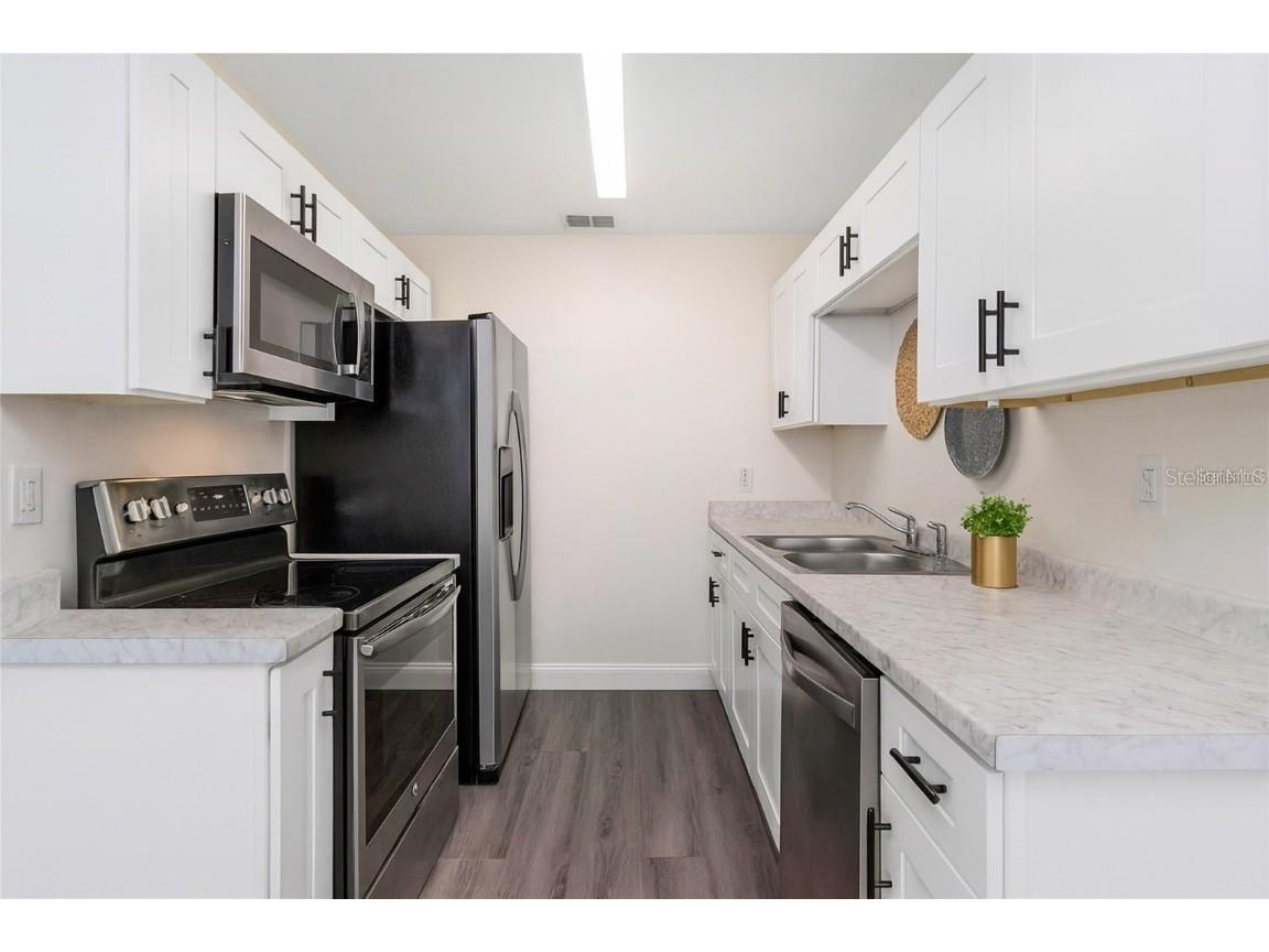 6011 67th Avenue N Pinellas Park FL 33781 L4953034 image4