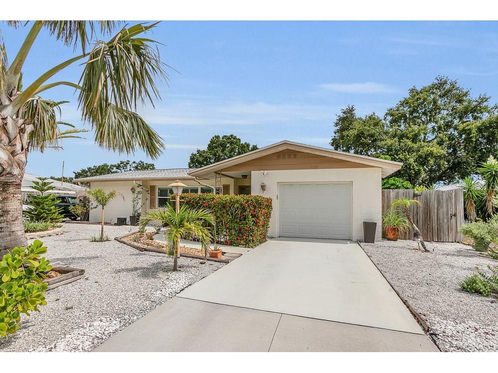 6012 1st Avenue W Bradenton FL 34209 V4943458 image1