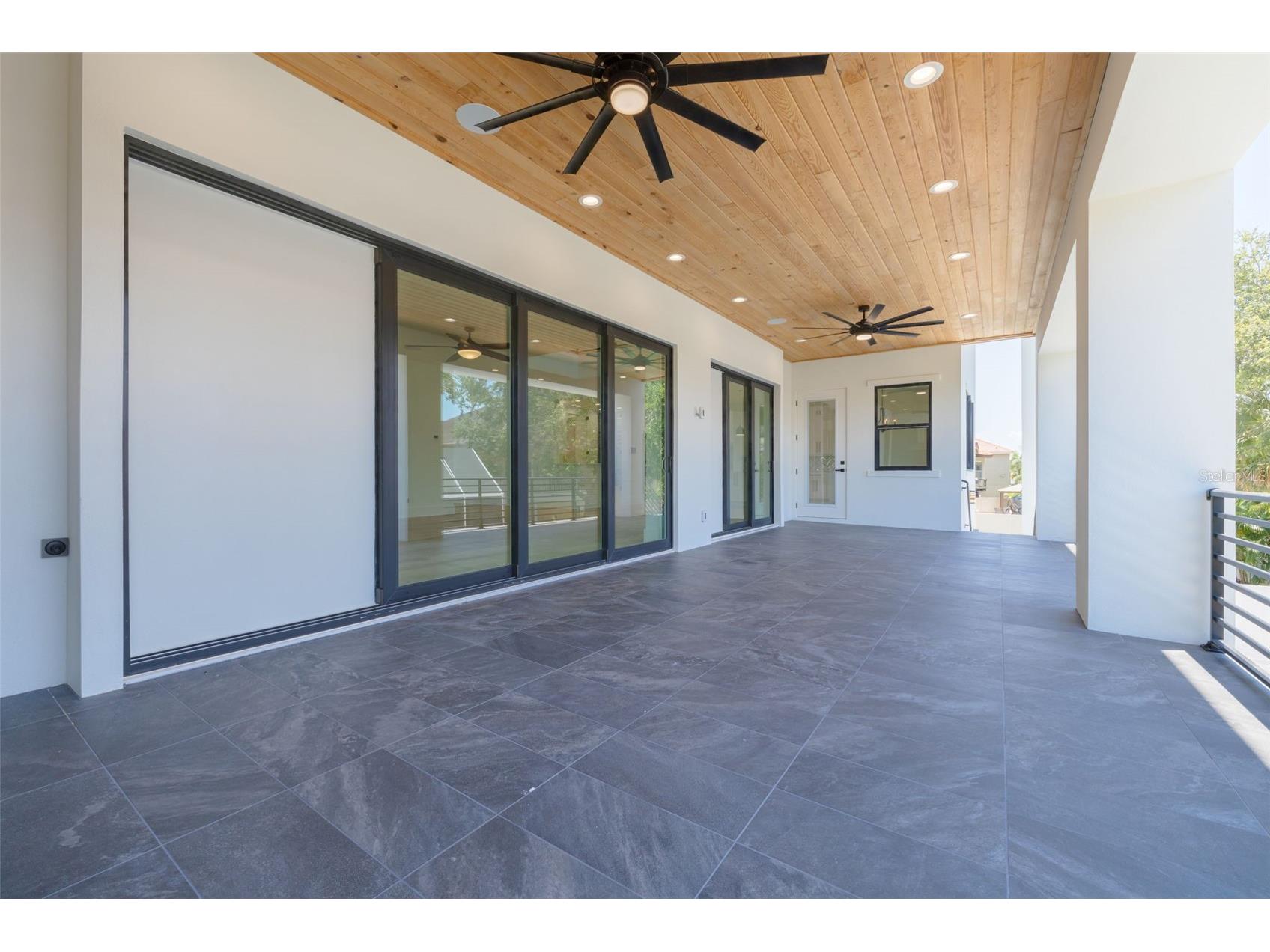 6012 Kipps Colony Drive E Gulfport FL 33707 TB8504430 image21