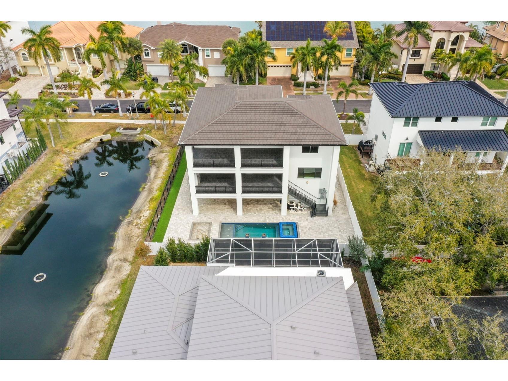 6012 Kipps Colony Drive E Gulfport FL 33707 TB8504430 image92