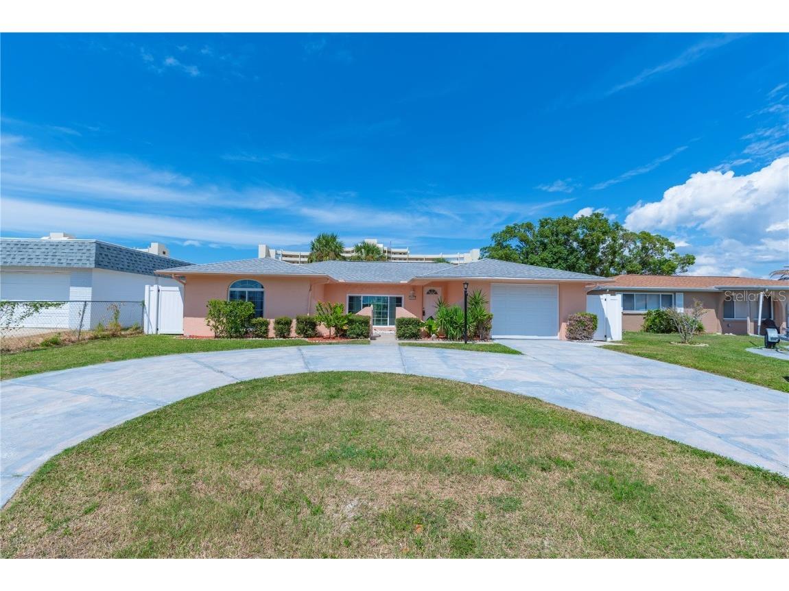 6013 Beverly Drive Hudson FL 34667 - CANAL - DIRECT ACCESS TO GULF TB8428294 image2