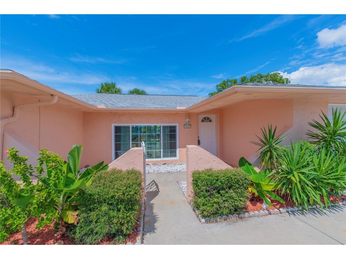 6013 Beverly Drive Hudson FL 34667 - CANAL - DIRECT ACCESS TO GULF TB8428294 image3