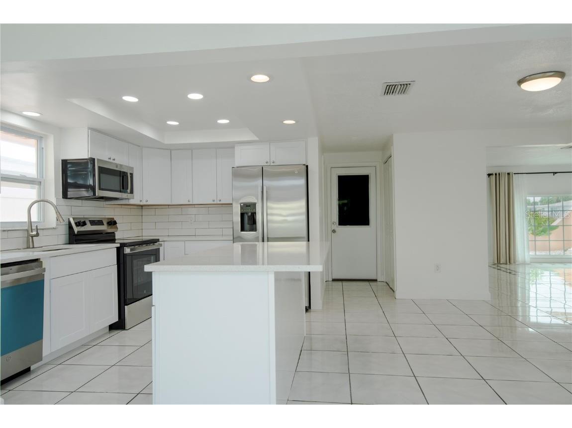 6013 Beverly Drive Hudson FL 34667 - CANAL - DIRECT ACCESS TO GULF TB8428294 image7