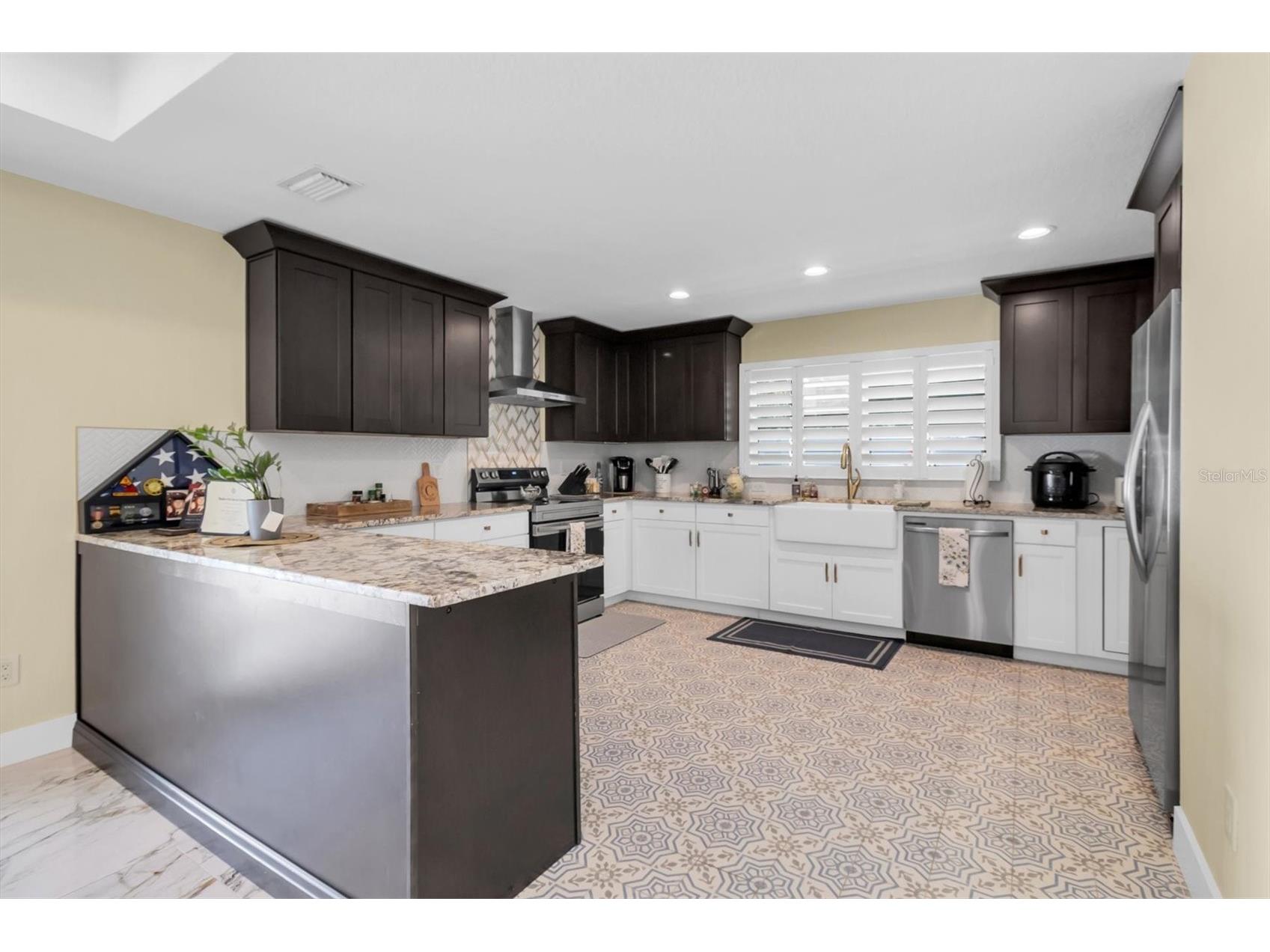 6013 Madison Street New Port Richey FL 34652 W7885176 image9
