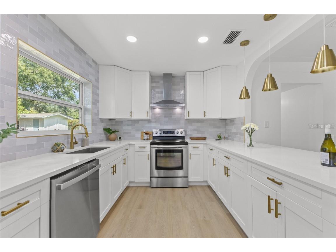 6013 Roberta Circle Tampa FL 33604 TB8431464 image10