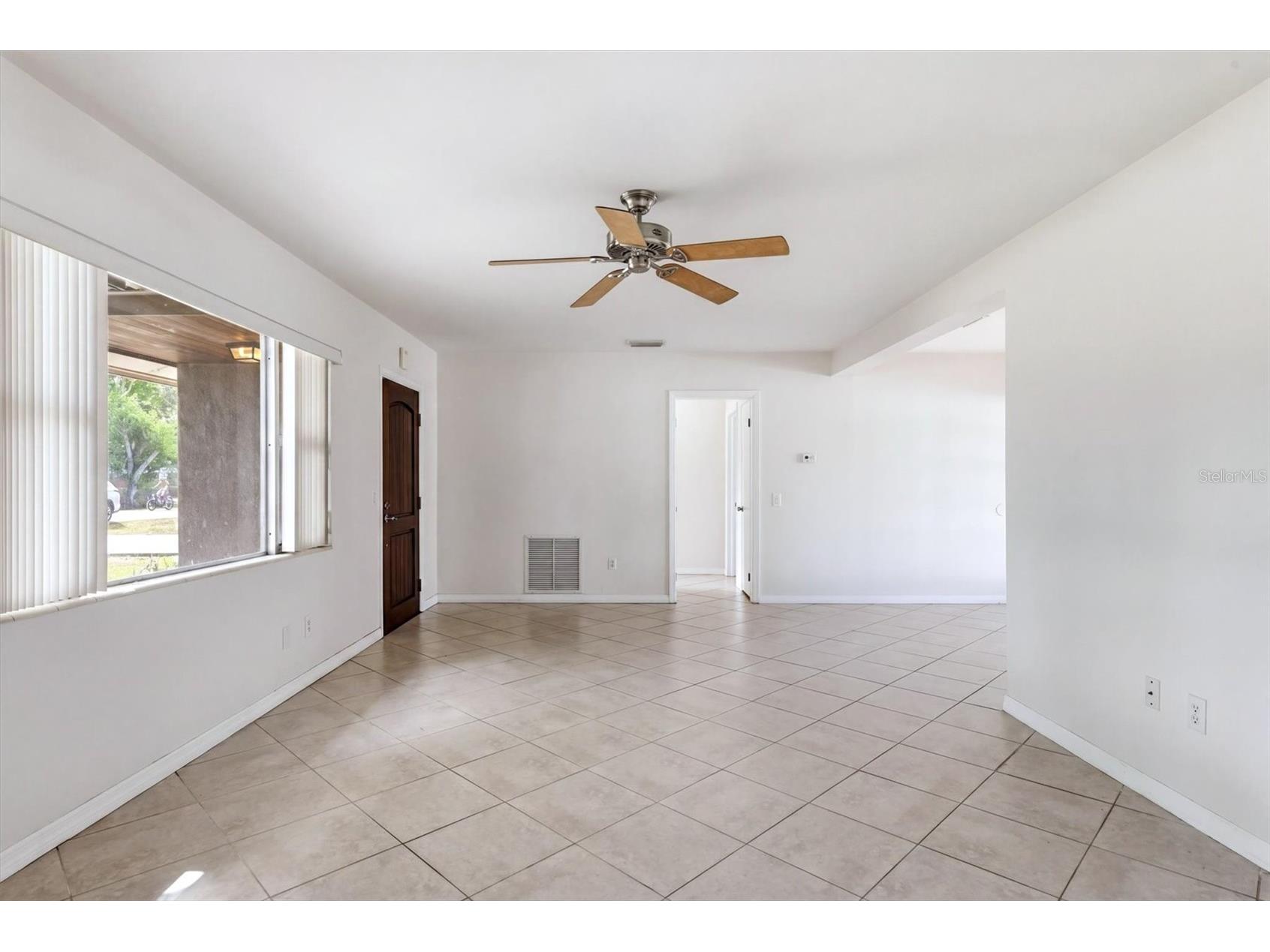 6014 Border Lane Sarasota FL 34231 A4692425 image4
