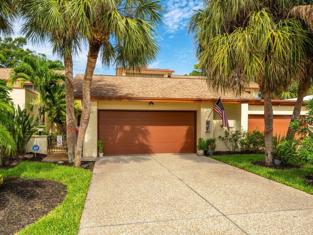 6014 Courtside Drive Bradenton FL 34210 A4576941 image1