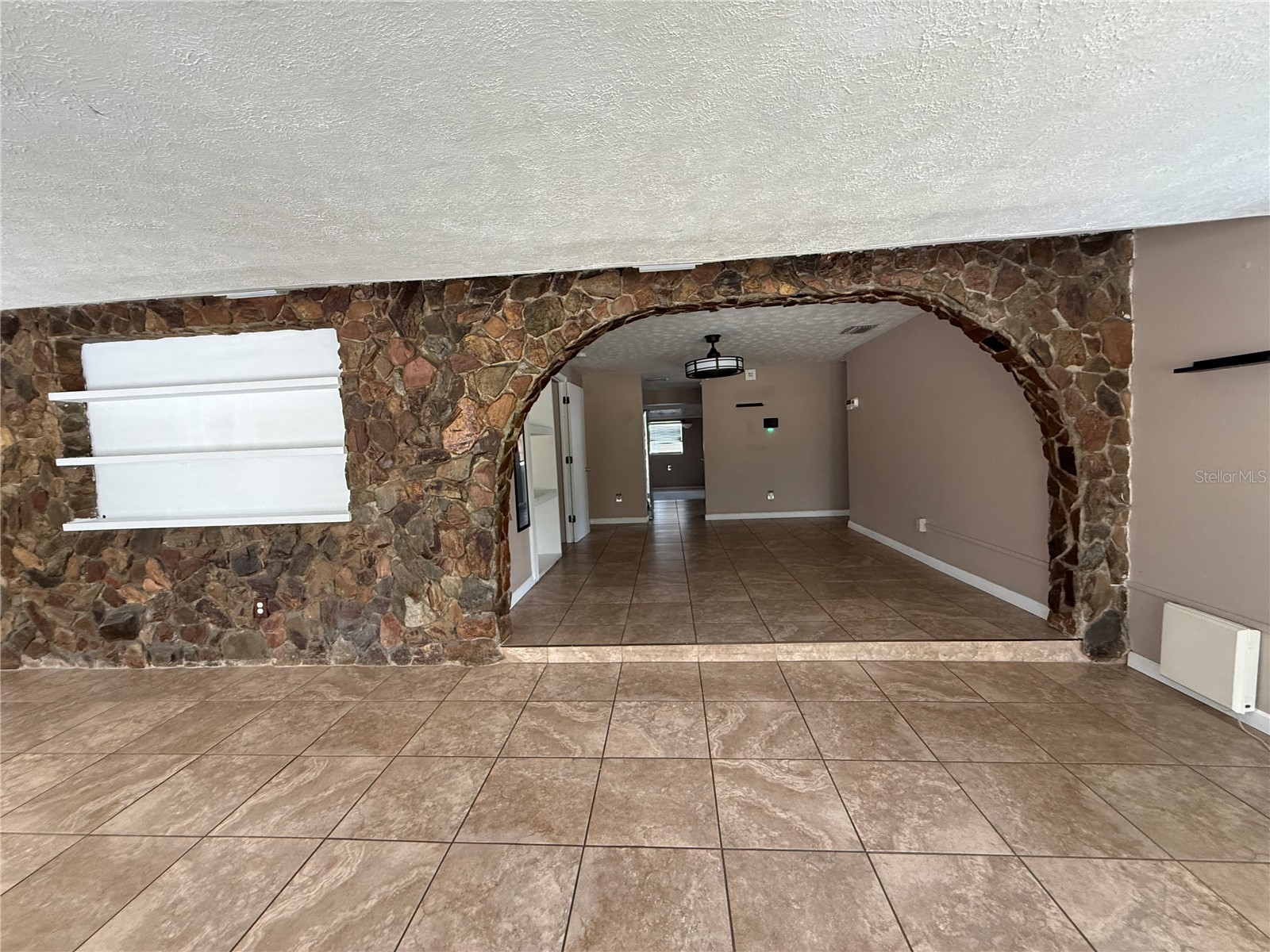 6014 Southern Comfort Boulevard Tampa FL 33634 TB8490919 image3