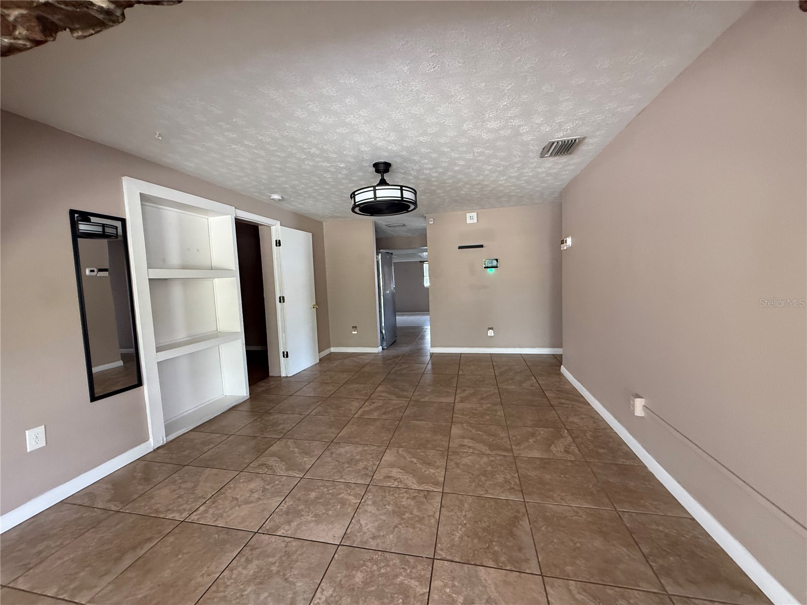 6014 Southern Comfort Boulevard Tampa FL 33634 TB8490919 image9