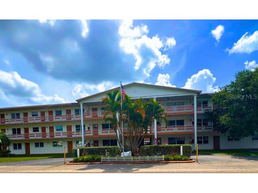 6015 19th St N #304 Saint Petersburg FL 33714 TB8413545 image1