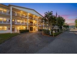 6015 19th Street N #109 Saint Petersburg FL 33714 TB8492325 image37