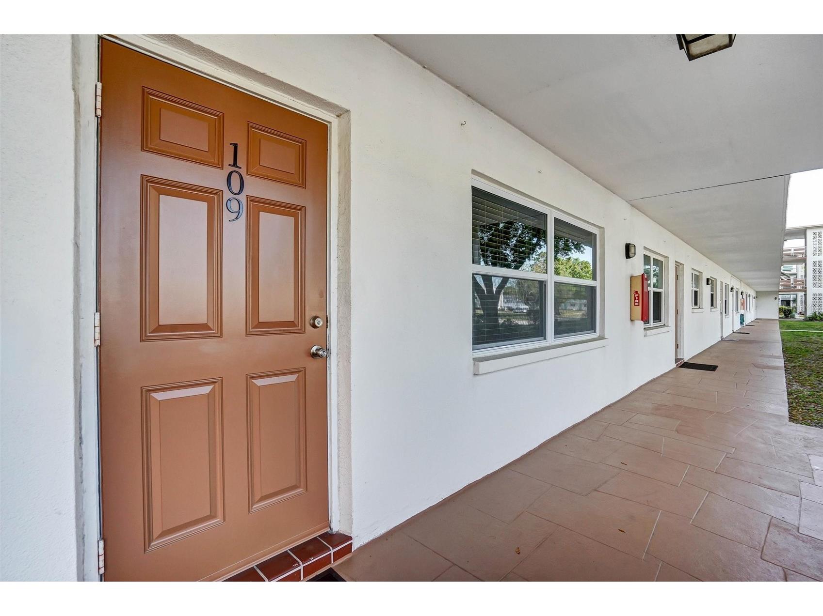 6015 19th Street N #109 Saint Petersburg FL 33714 TB8492325 image38