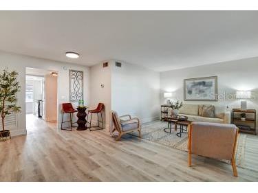 6015 19th Street N #109 Saint Petersburg FL 33714 TB8492325 image8