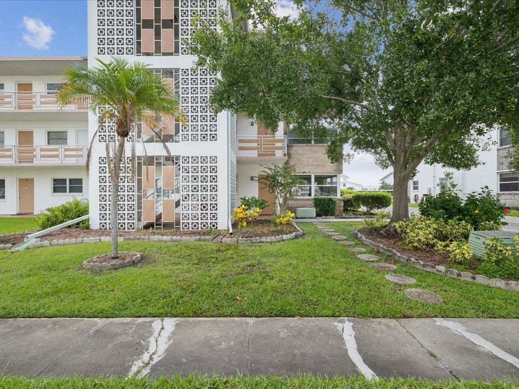 6015 19th Street N #117 Saint Petersburg FL 33714 TB8402637 image26