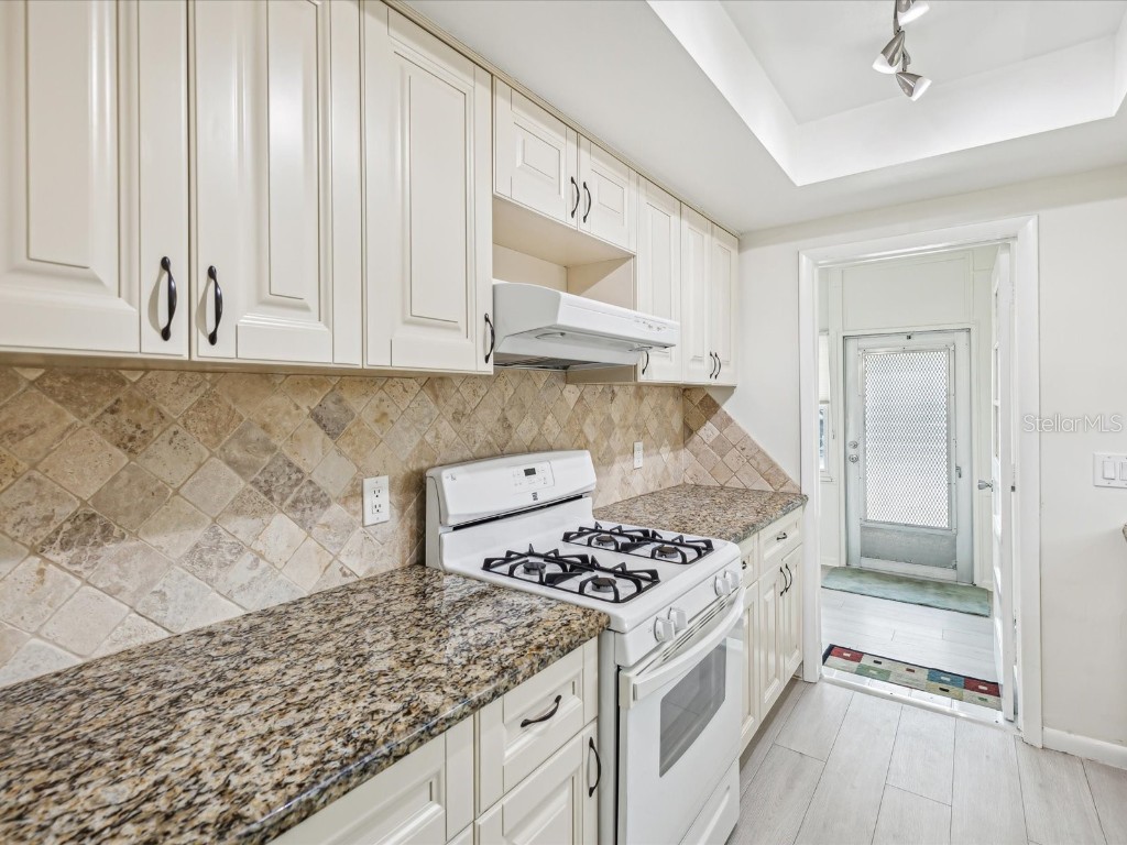 6015 19th Street N #117 Saint Petersburg FL 33714 TB8402637 image4