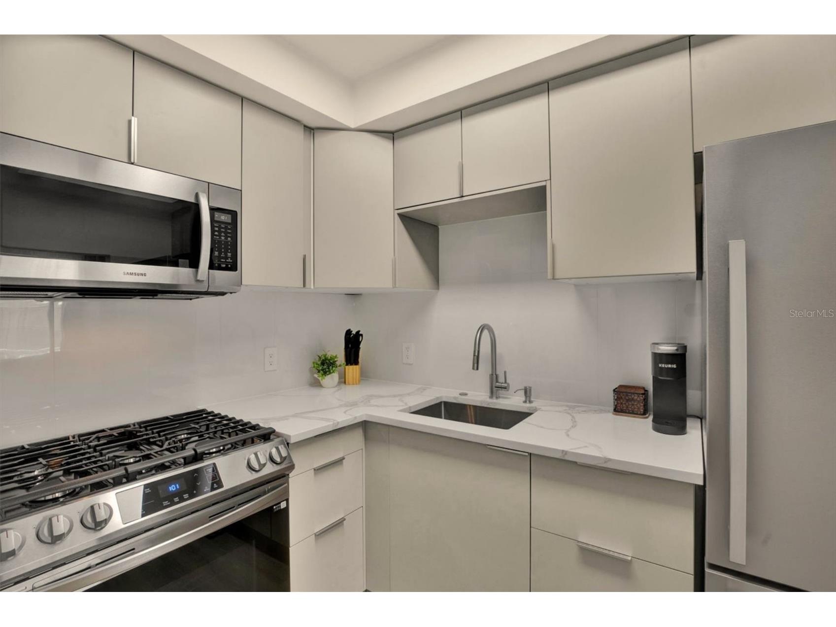 6015 19th Street N #302 Saint Petersburg FL 33714 TB8525860 image10