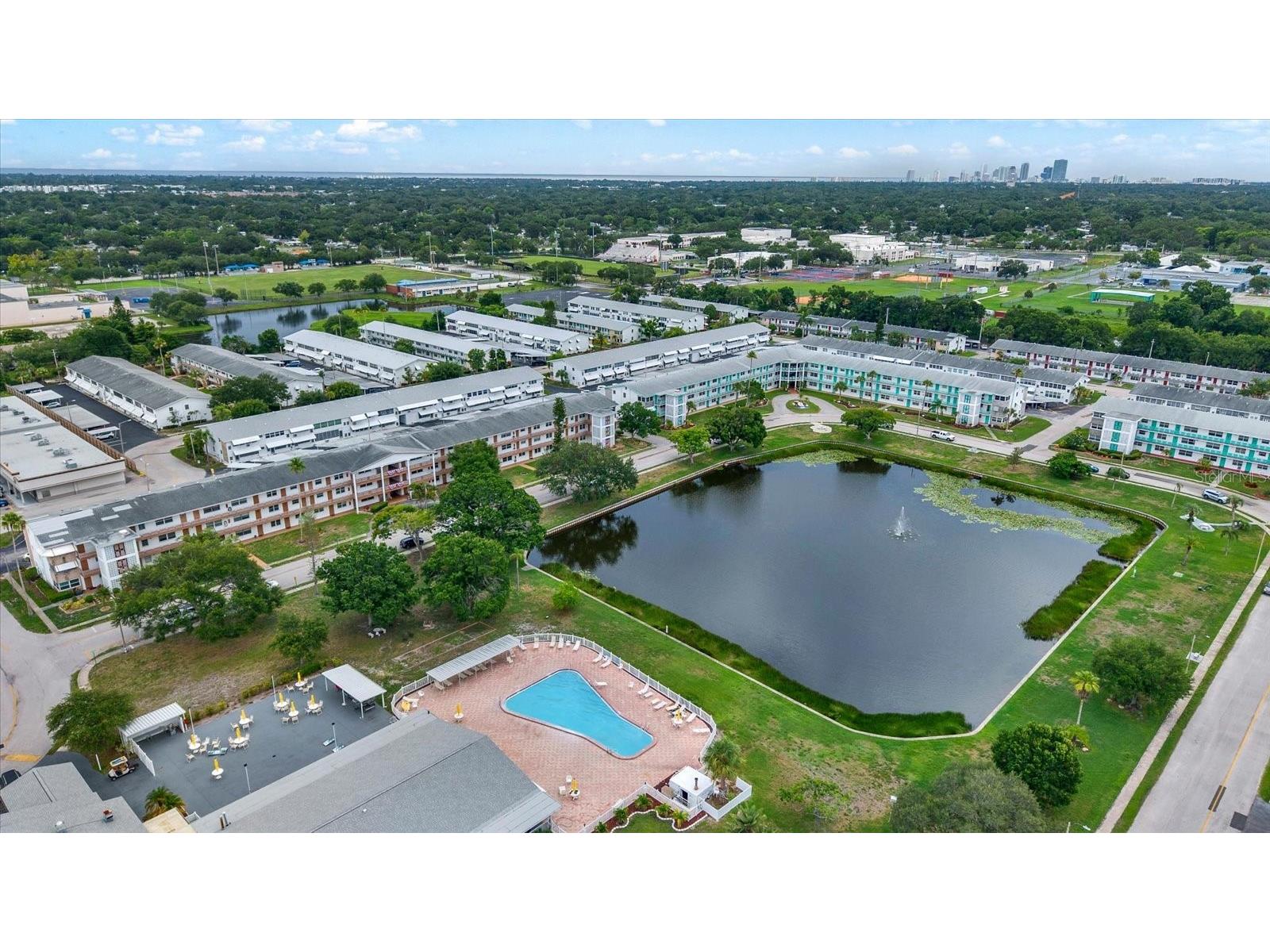 6015 19th Street N #302 Saint Petersburg FL 33714 TB8525860 image23