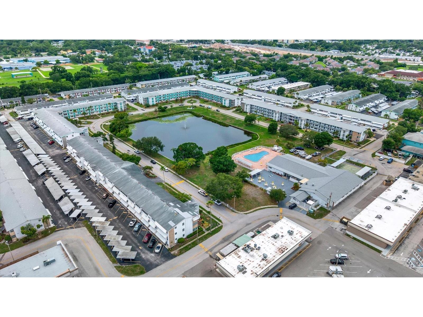 6015 19th Street N #302 Saint Petersburg FL 33714 TB8525860 image32