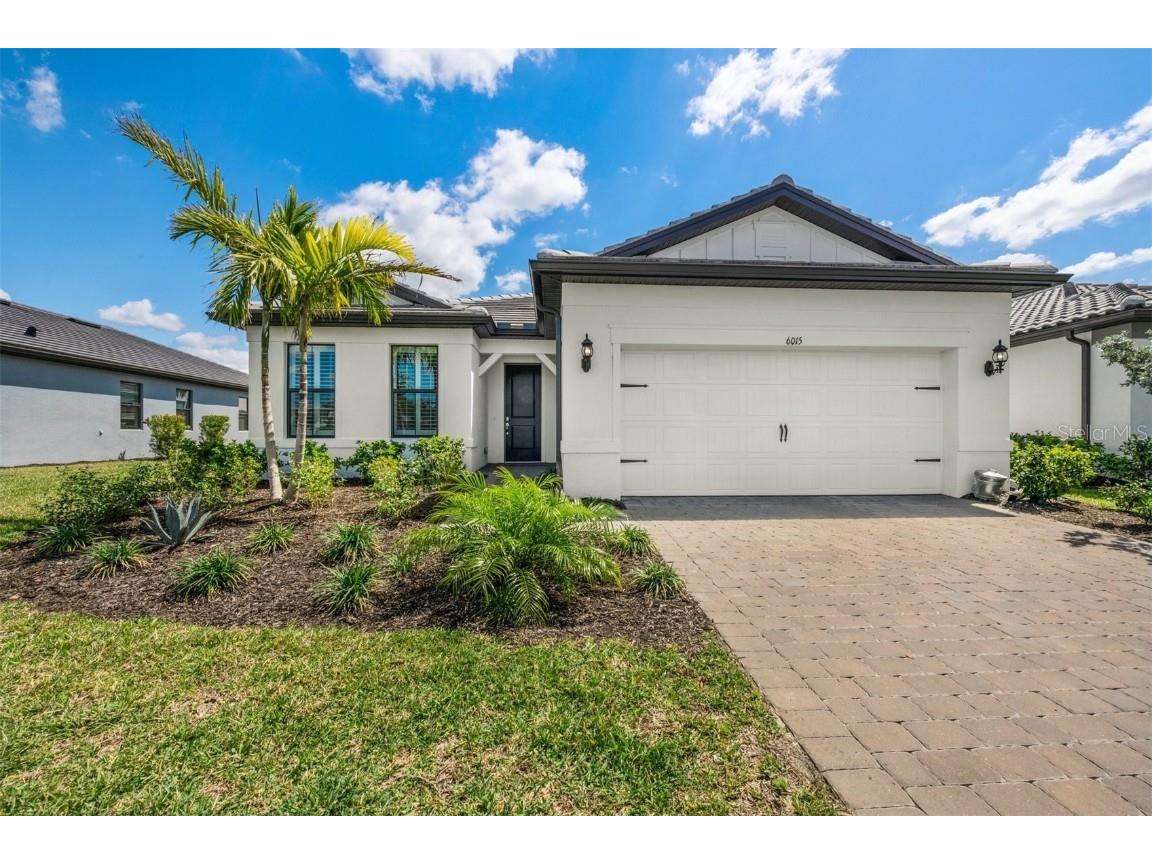 6015 Bluestar Court Lakewood Ranch FL 34211 A4565391 image1