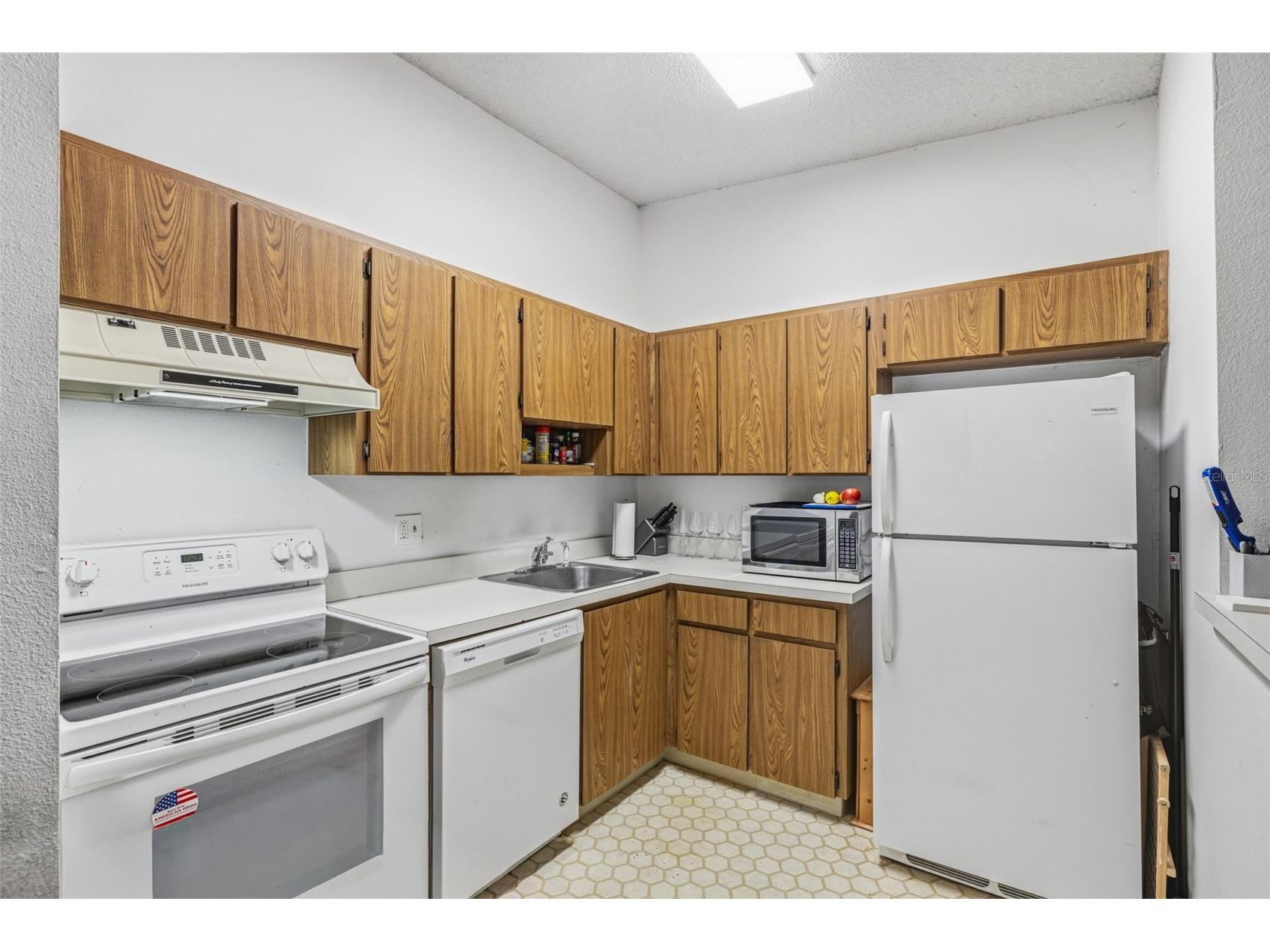 6015 Laketree Lane #B Temple Terrace FL 33617 TB8495902 image10
