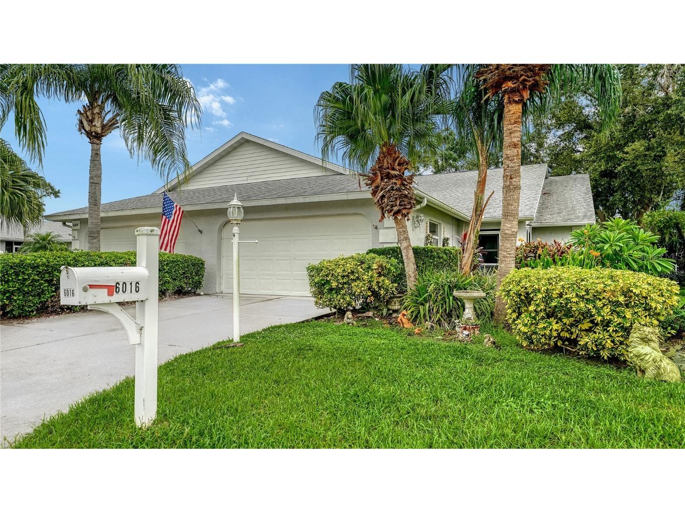 6016 Bonaventure Place Sarasota FL 34243 A4662460 image1