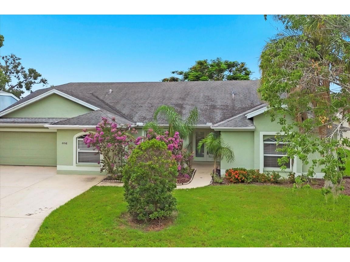 6016 Ferndell Street Bradenton FL 34203 A4657770 image1